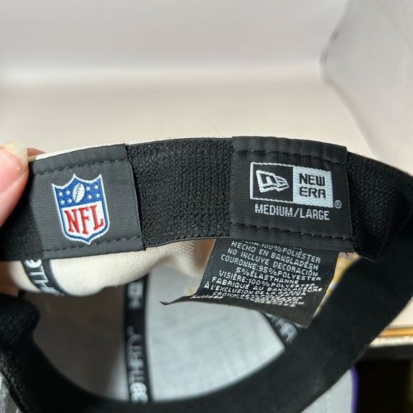 Minnesota Vikings ball cap.  Medium—-Large stretch  New Era - Picture 5 of 8